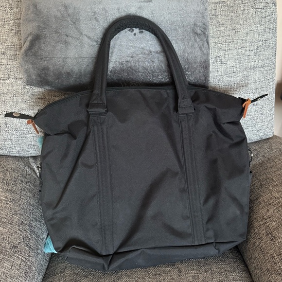Strand Duffle Bag NWT - Picture 6 of 6